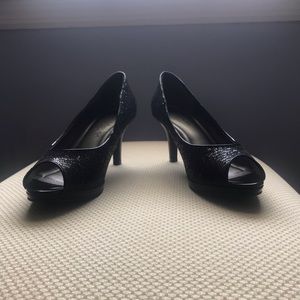 Kelly and Katie Black Glitter Dressy Heels